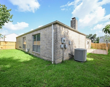 7735 Quail Meadow Drive - Photo Thumbnail 45