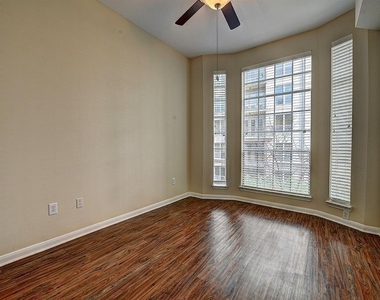 2350 Westcreek Lane - Photo Thumbnail 4