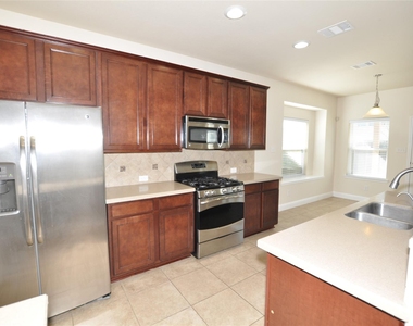 21502 Duke Alexander Drive - Photo Thumbnail 9