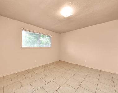 9126 Willow Meadow Drive - Photo Thumbnail 6