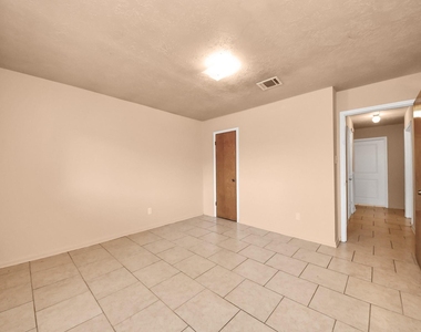 9126 Willow Meadow Drive - Photo Thumbnail 7