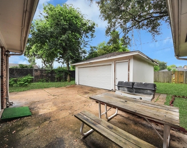 9126 Willow Meadow Drive - Photo Thumbnail 4