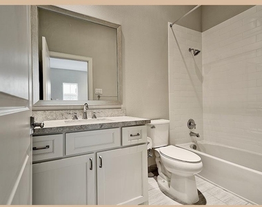 215 Willow Street - Photo Thumbnail 22