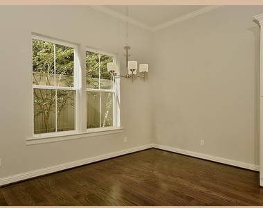 215 Willow Street - Photo Thumbnail 12