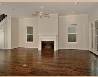 215 Willow Street - Photo Thumbnail 6