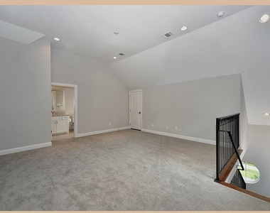 215 Willow Street - Photo Thumbnail 20