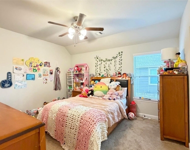 244 Upland Drive - Photo Thumbnail 24