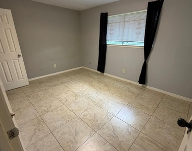 7106 Haverton Drive - Photo Thumbnail 11
