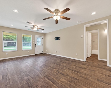 1708 Sycamore Avenue - Photo Thumbnail 6