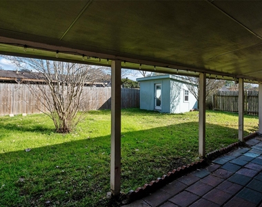 2022 Crosscoach Lane - Photo Thumbnail 34