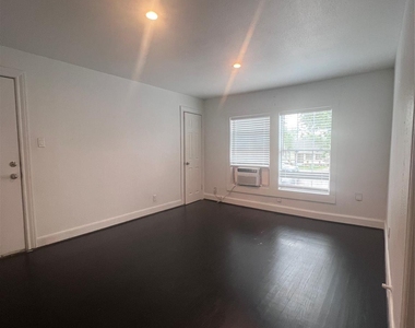 605 Enid Street - Photo Thumbnail 1