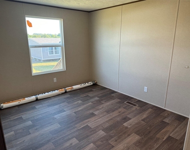 822 E Fannin Street - Photo Thumbnail 11