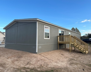 822 E Fannin Street - Photo Thumbnail 2