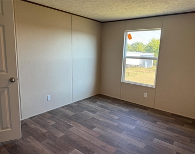 822 E Fannin Street - Photo Thumbnail 10