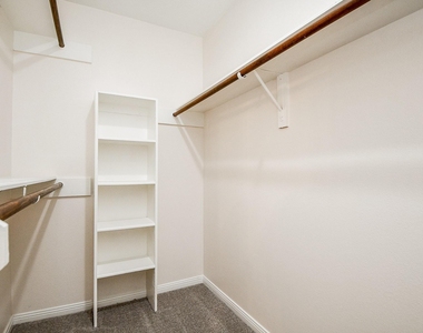 21 Edgewood Forest Ct - Photo Thumbnail 20