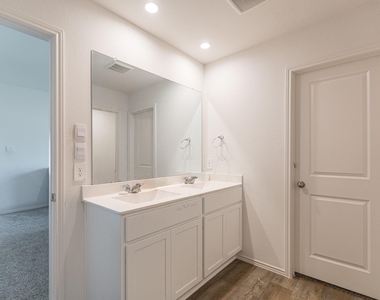 4318 Freya Pointe Drive - Photo Thumbnail 22