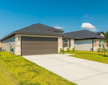 4318 Freya Pointe Drive - Photo Thumbnail 1