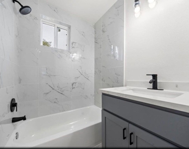 3521 Mcilhenny Street - Photo Thumbnail 4