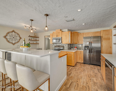 458 Sandpiper Drive - Photo Thumbnail 8