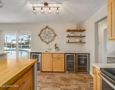 458 Sandpiper Drive - Photo Thumbnail 12