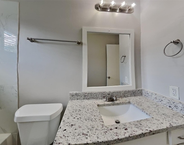 6823 Heather Hollow Drive - Photo Thumbnail 14