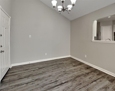 6823 Heather Hollow Drive - Photo Thumbnail 5