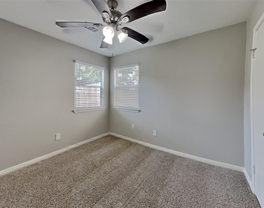 6823 Heather Hollow Drive - Photo Thumbnail 10