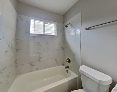 6823 Heather Hollow Drive - Photo Thumbnail 15