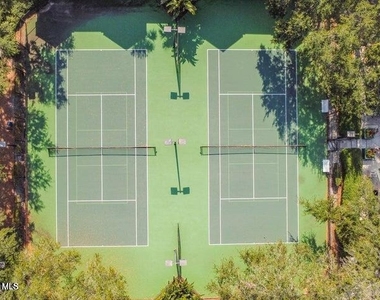 7667 N Wickham Road - Photo Thumbnail 22