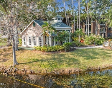7667 N Wickham Road - Photo Thumbnail 21