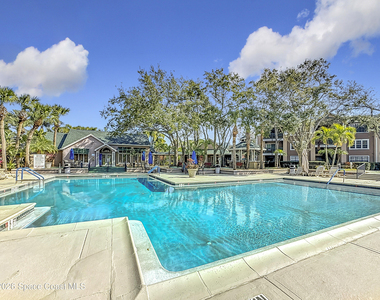7667 N Wickham Road - Photo Thumbnail 14