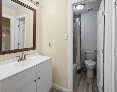 11007 White Oak Bend Drive - Photo Thumbnail 11