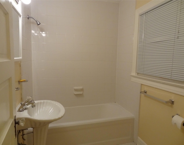 633 Harvard Street - Photo Thumbnail 2