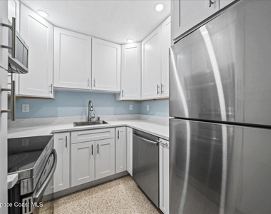 3190 N Atlantic Avenue - Photo Thumbnail 9
