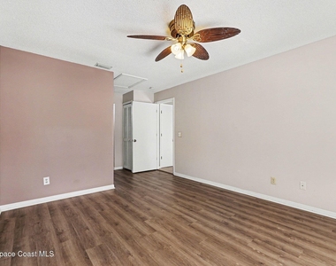 2653 Elliot Way - Photo Thumbnail 14