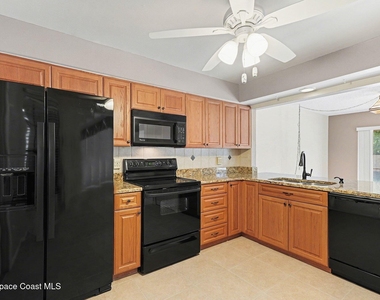 2653 Elliot Way - Photo Thumbnail 5