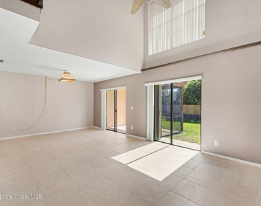 2653 Elliot Way - Photo Thumbnail 8