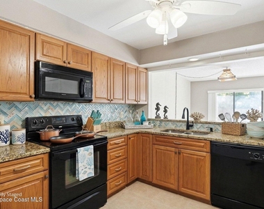 2653 Elliot Way - Photo Thumbnail 20