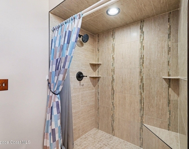 2653 Elliot Way - Photo Thumbnail 17