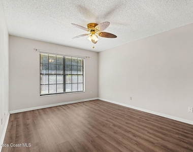 2653 Elliot Way - Photo Thumbnail 12