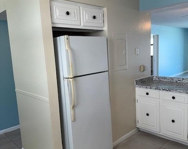 2101 S Atlantic Avenue - Photo Thumbnail 6