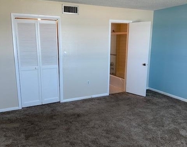 2101 S Atlantic Avenue - Photo Thumbnail 19