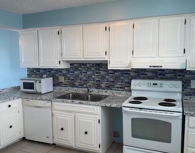 2101 S Atlantic Avenue - Photo Thumbnail 4