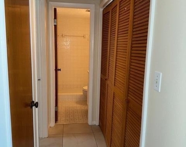 2101 S Atlantic Avenue - Photo Thumbnail 10