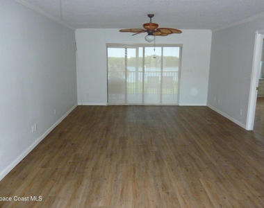 3165 N Atlantic Avenue - Photo Thumbnail 4