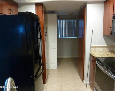 3165 N Atlantic Avenue - Photo Thumbnail 7