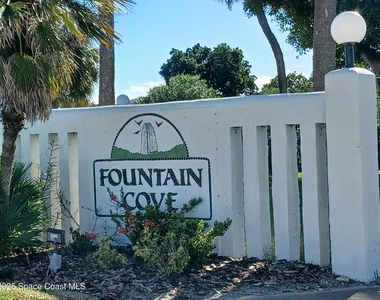 3165 N Atlantic Avenue - Photo Thumbnail 2