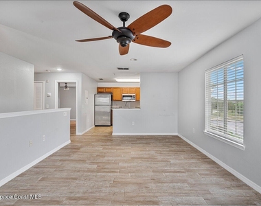 3542 D Avinci Way - Photo Thumbnail 5