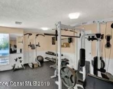 239 Seaport Boulevard - Photo Thumbnail 16