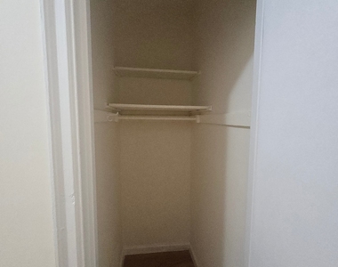 West 79 Street - Photo Thumbnail 5